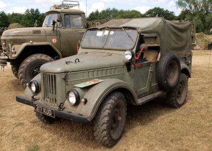 Emil Hagi, colecționar de trecut, pentru un posibil viitor! / Muzeul Automobilului Românesc de la Câmpulung.
